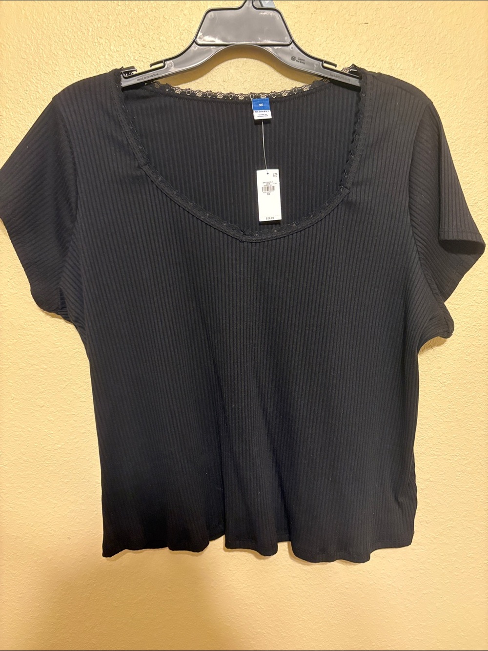 Old Navy Black Ribbed Scoop-Neck Short Sleeve Tee